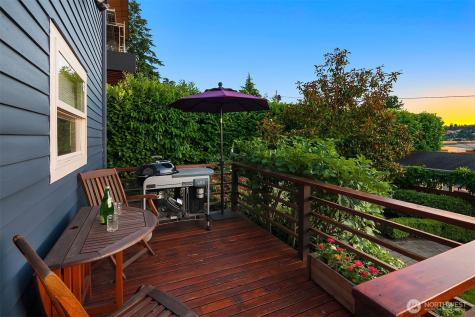 3627 12th Avenue W Seattle WA 98119