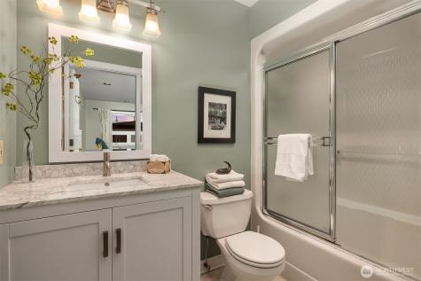 3627 12th Avenue W Seattle WA 98119