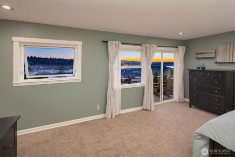 3627 12th Avenue W Seattle WA 98119