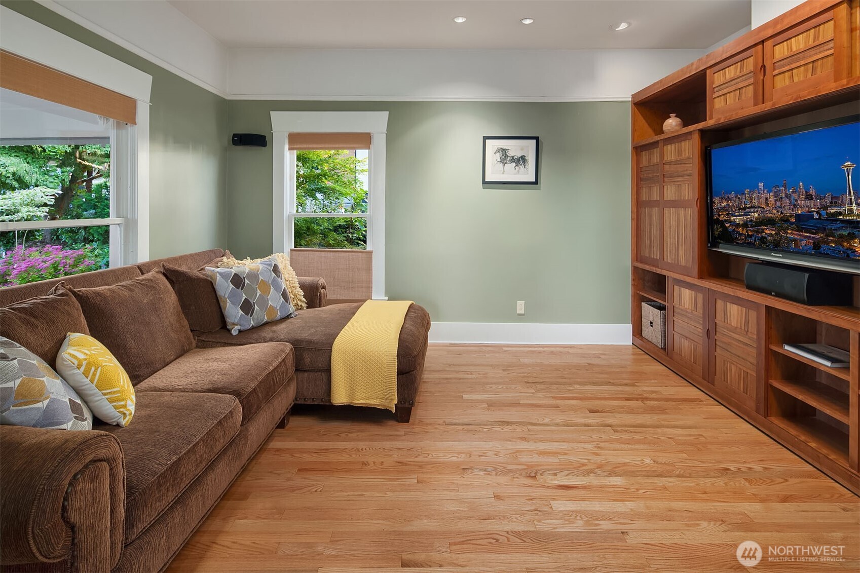 3627 12th Avenue W Seattle WA 98119