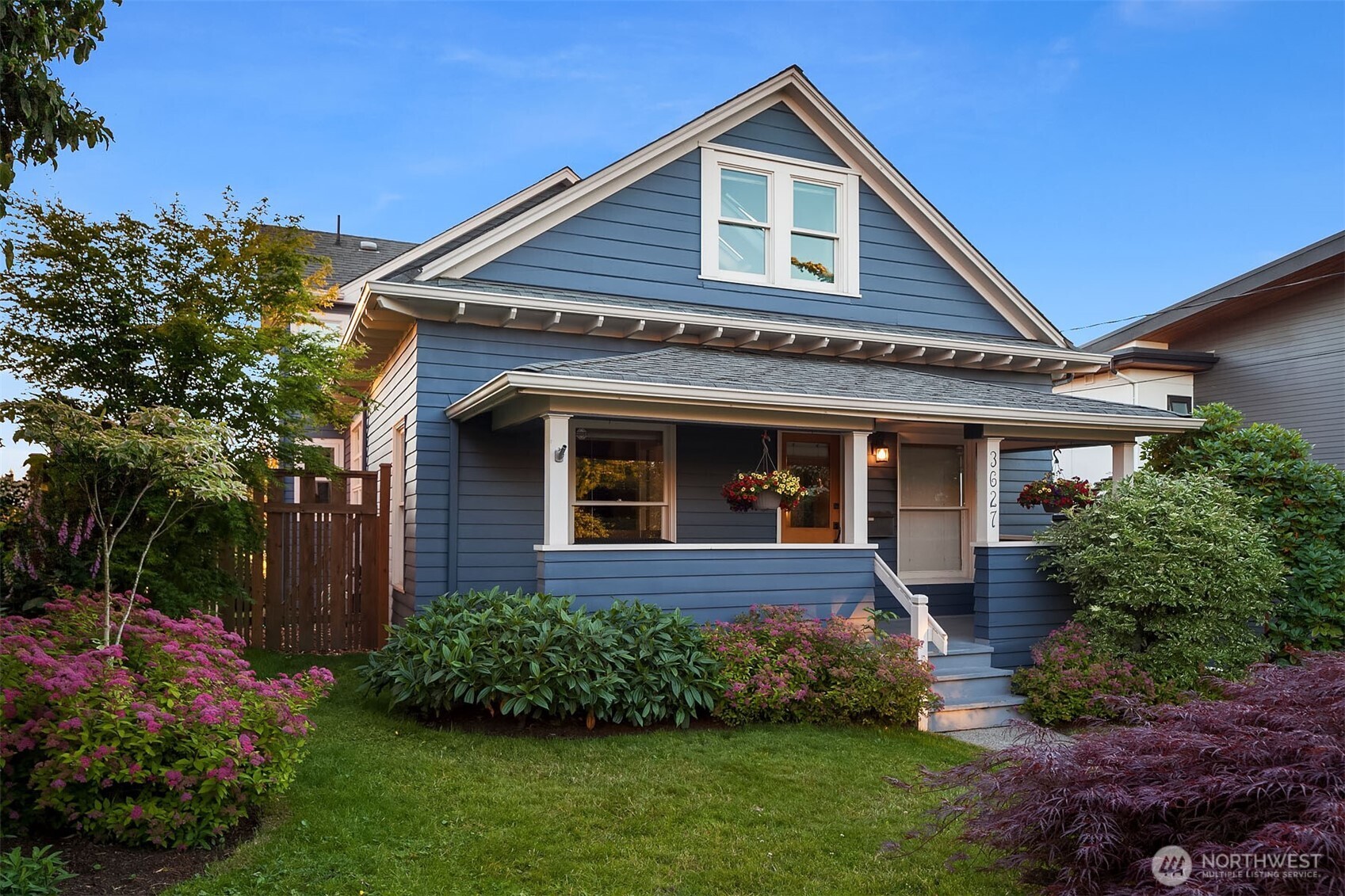 3627 12th Avenue W Seattle WA 98119