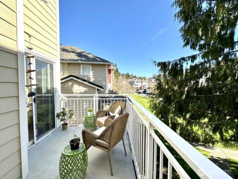 515 225th Place NE Sammamish WA 98074