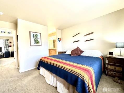 515 225th Place NE Sammamish WA 98074