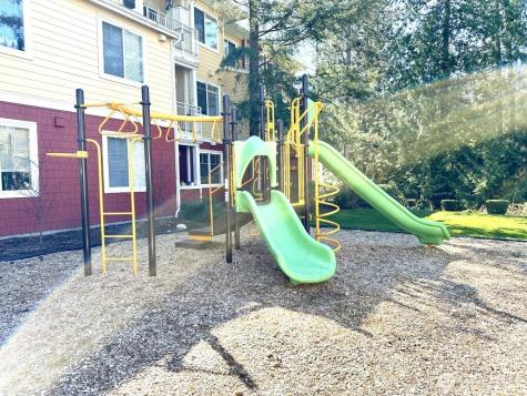 515 225th Place NE Sammamish WA 98074