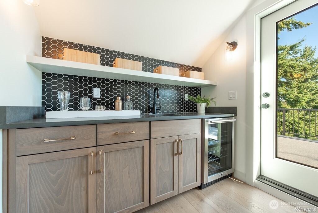 421 N 63rd Street Seattle WA 98103