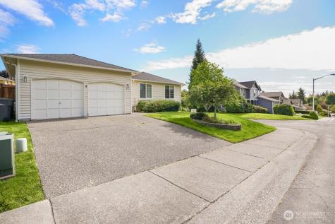 8121 NE 126th Street Kirkland WA 98034