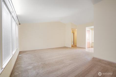8121 NE 126th Street Kirkland WA 98034