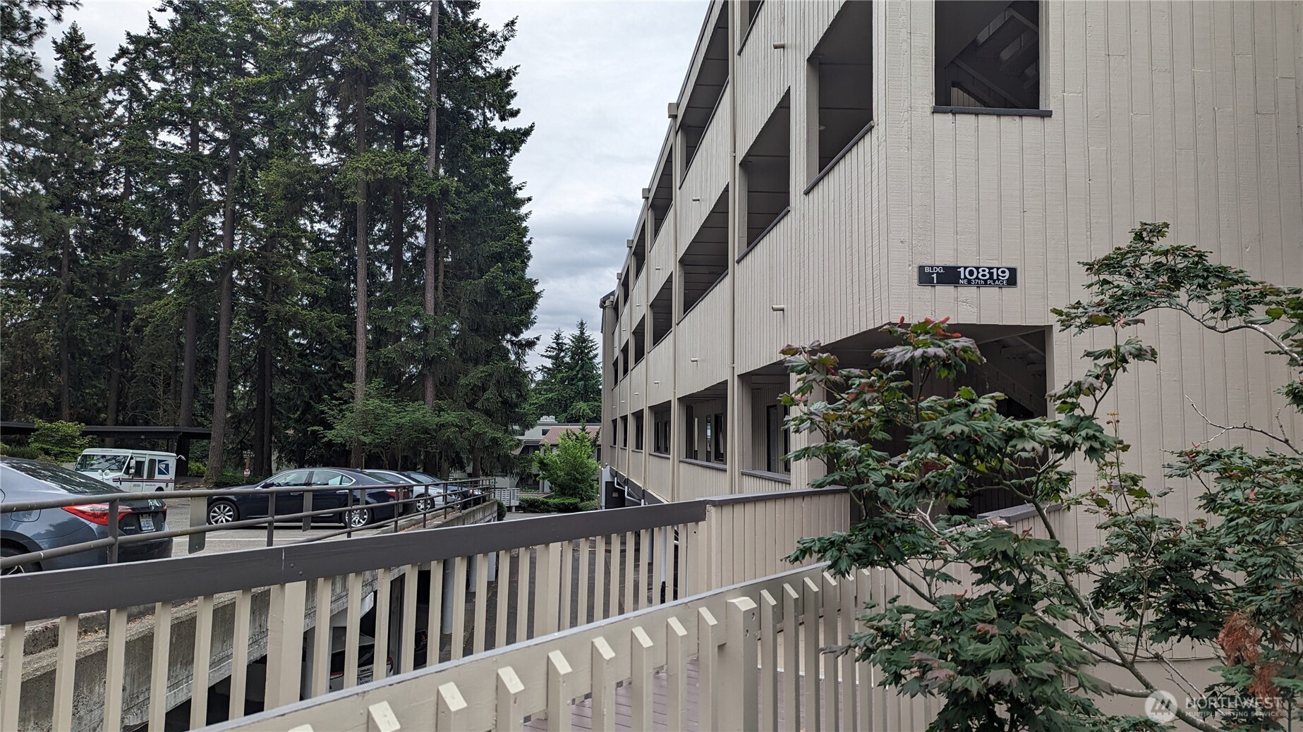 10819 NE 37th Place Bellevue WA 98004