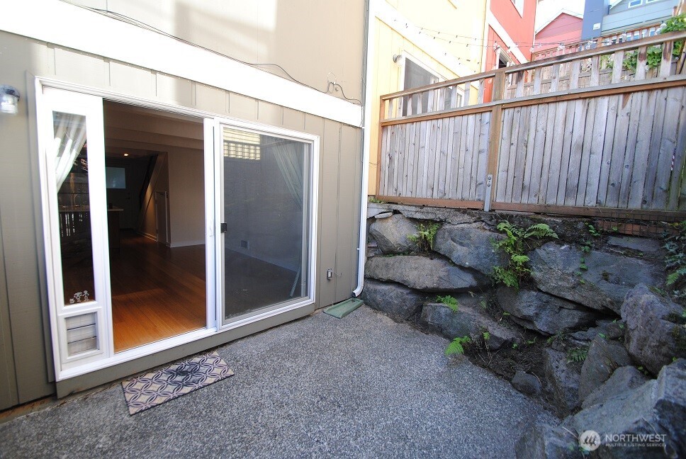 39 Etruria Street Seattle WA 98109