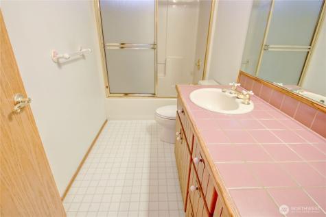 2207 N Trumpeter Drive Mount Vernon WA 98273