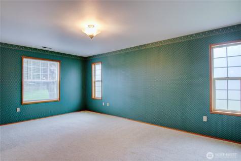 2207 N Trumpeter Drive Mount Vernon WA 98273