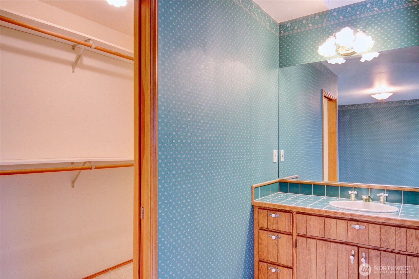 2207 N Trumpeter Drive Mount Vernon WA 98273