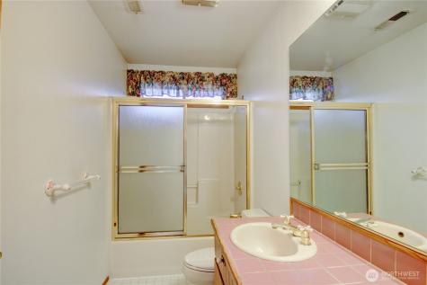 2207 N Trumpeter Drive Mount Vernon WA 98273