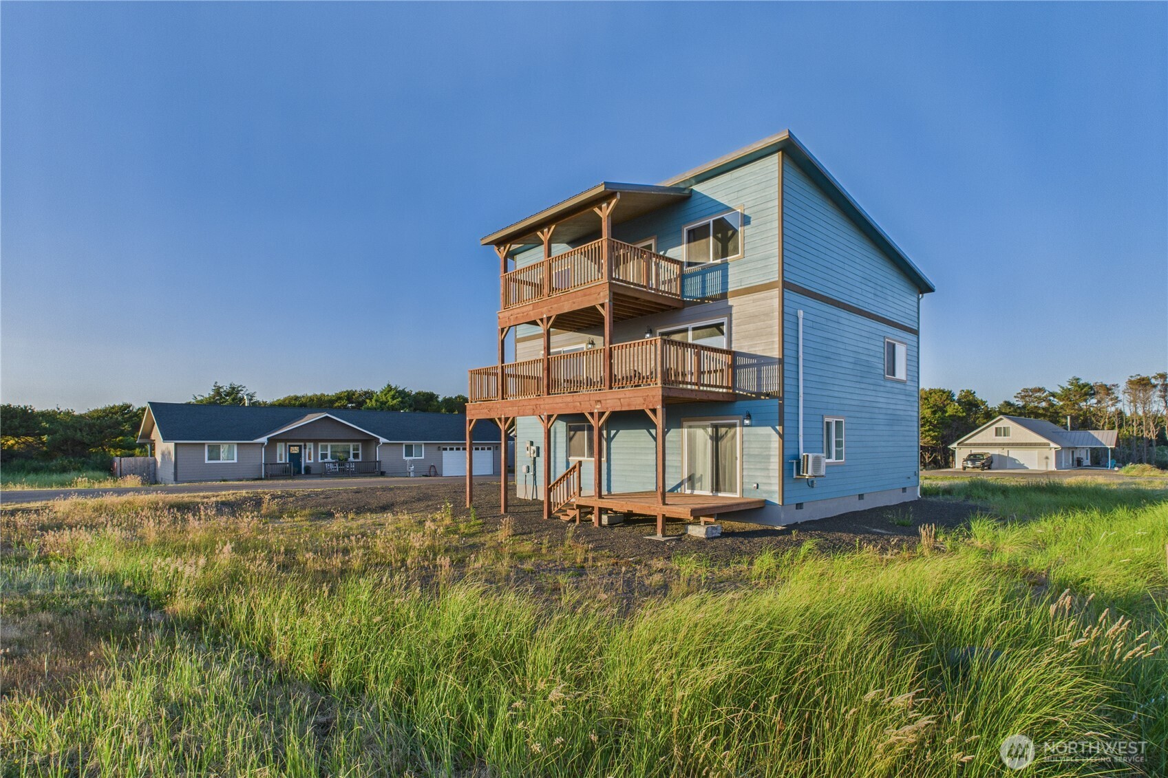 612 Dune Crest Loop Westport WA 98595