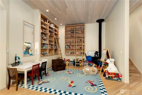 8428 N Mercer Way Mercer Island WA 98040