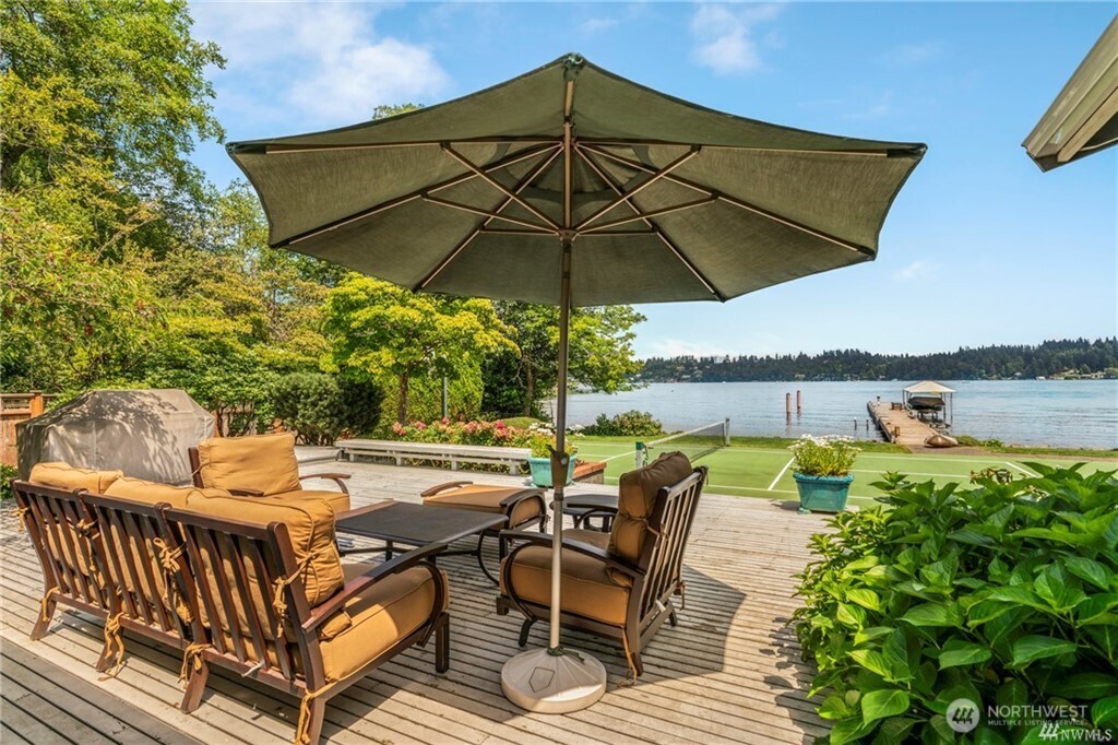 8428 N Mercer Way Mercer Island WA 98040