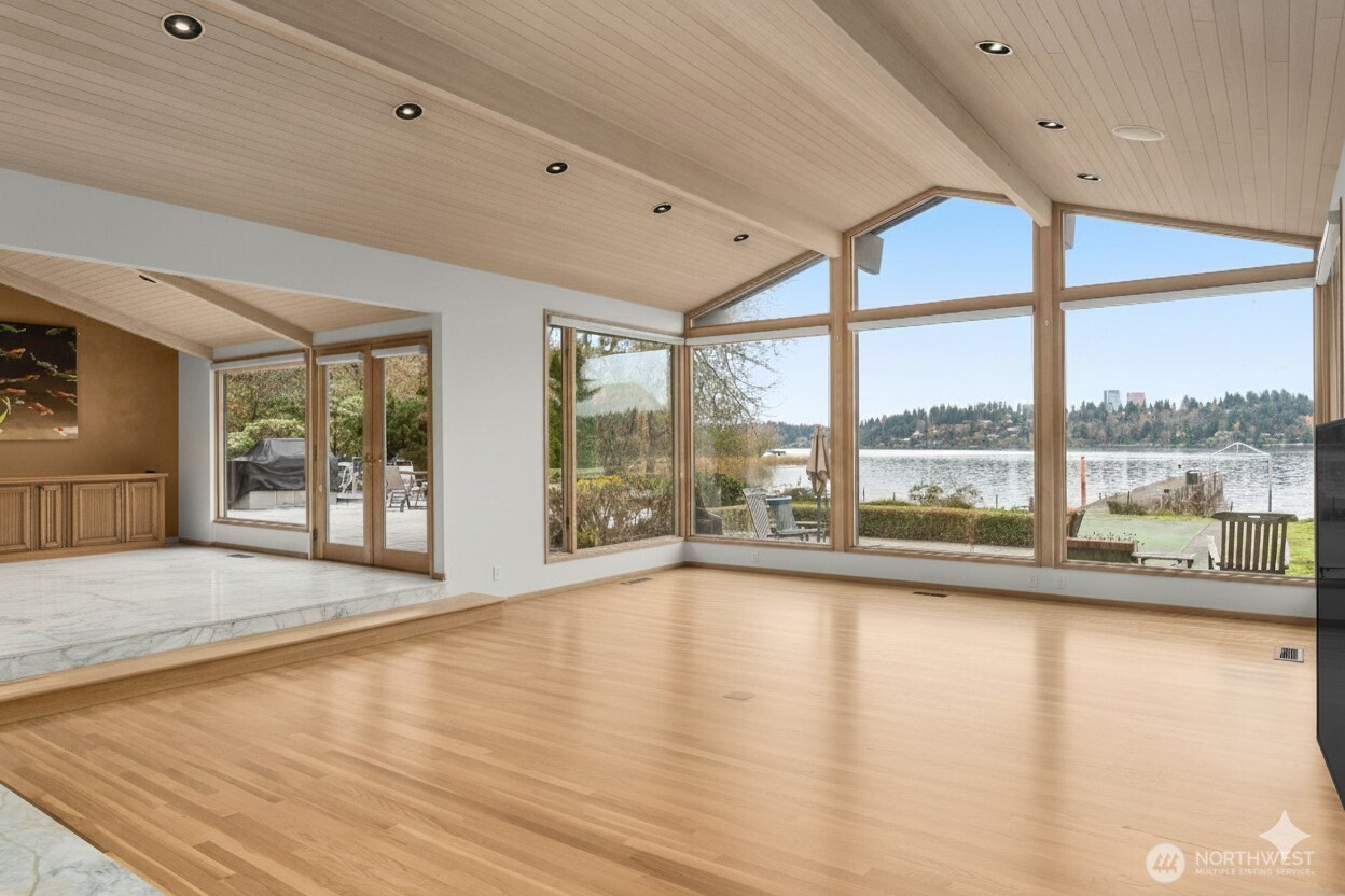8428 N Mercer Way Mercer Island WA 98040