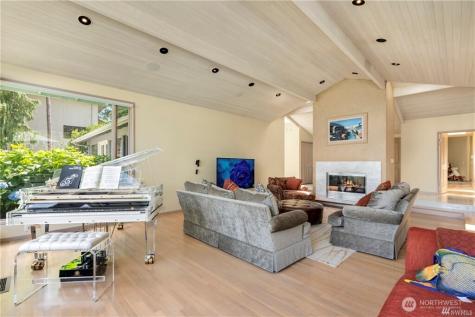 8428 N Mercer Way Mercer Island WA 98040