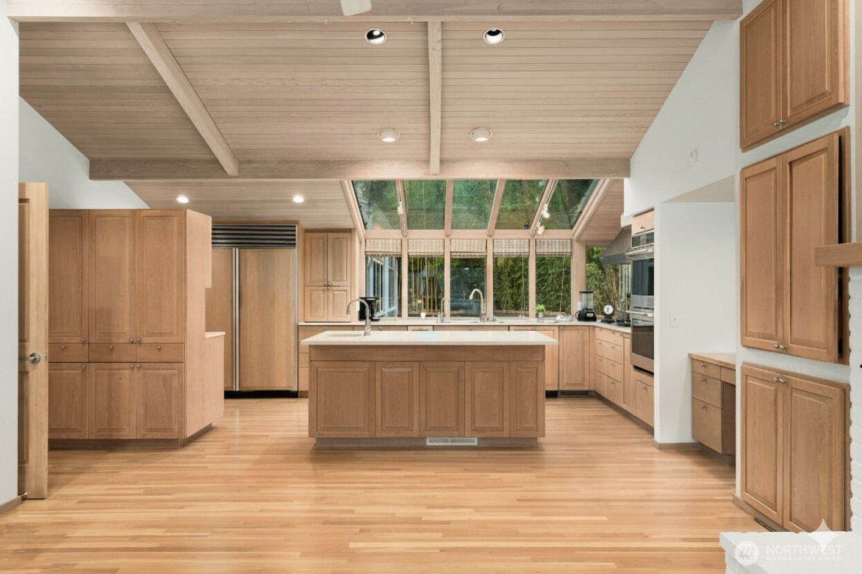8428 N Mercer Way Mercer Island WA 98040