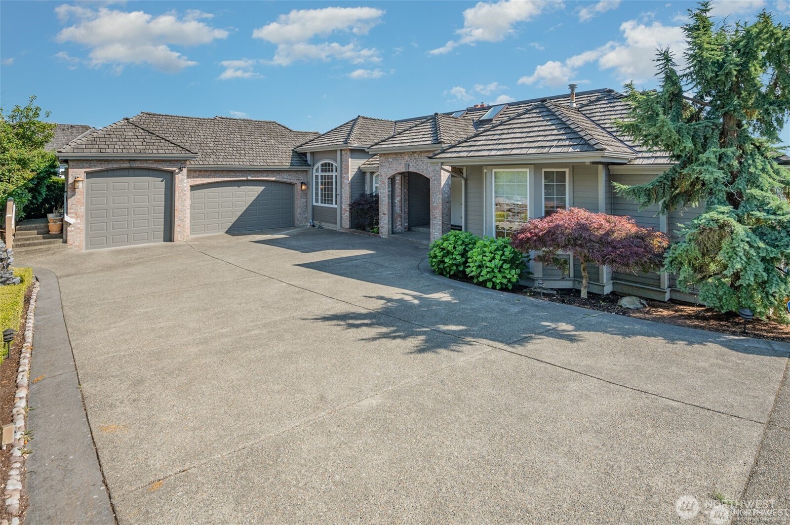 15423 SE 58th Street Bellevue WA 98006