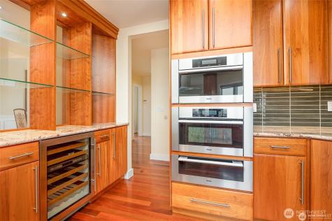 15423 SE 58th Street Bellevue WA 98006