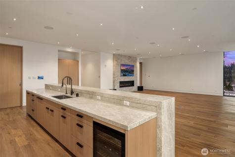 8 100th Avenue NE Bellevue WA 98004