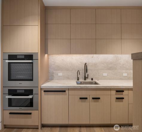 8 100th Avenue NE Bellevue WA 98004