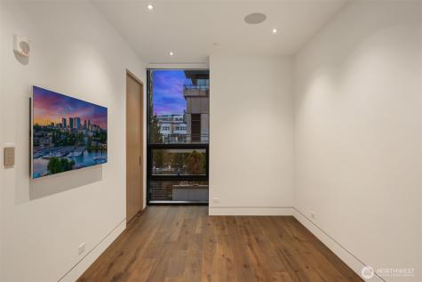 8 100th Avenue NE Bellevue WA 98004