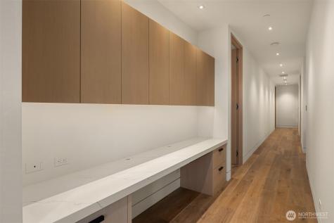 8 100th Avenue NE Bellevue WA 98004