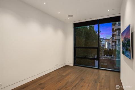 8 100th Avenue NE Bellevue WA 98004