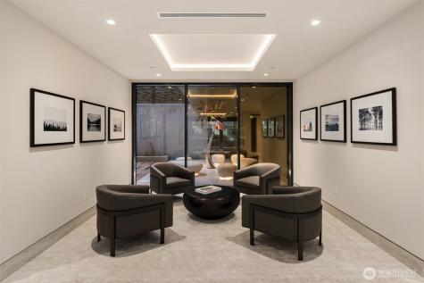 8 100th Avenue NE Bellevue WA 98004