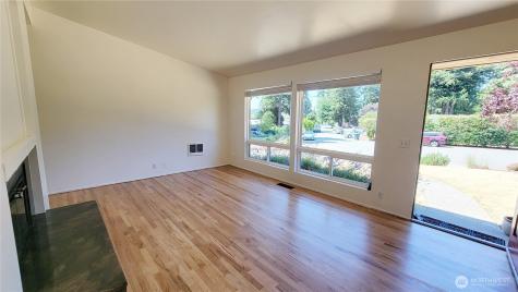 12051 SE 42nd Street Bellevue WA 98006