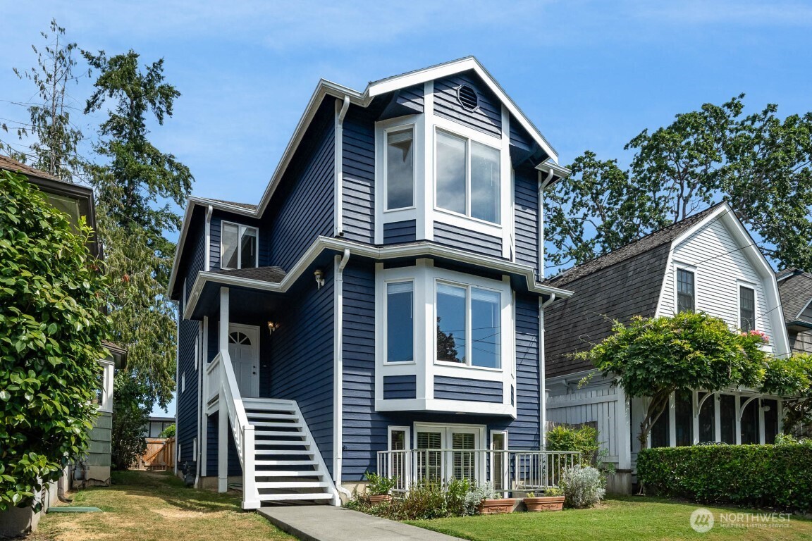 2006 42nd Avenue E Seattle WA 98112