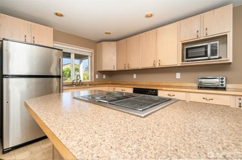 2006 42nd Avenue E Seattle WA 98112