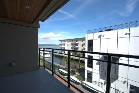 6401 Lake Washington Boulevard NE Kirkland WA 98033