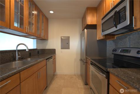 6401 Lake Washington Boulevard NE Kirkland WA 98033