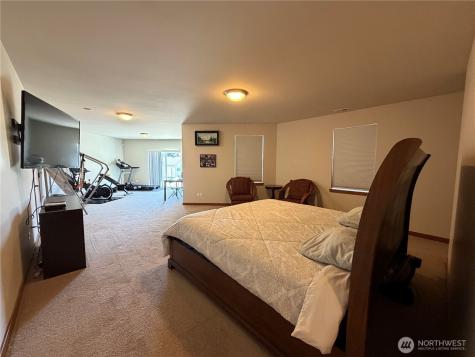8212 72nd Place NE Marysville WA 98270