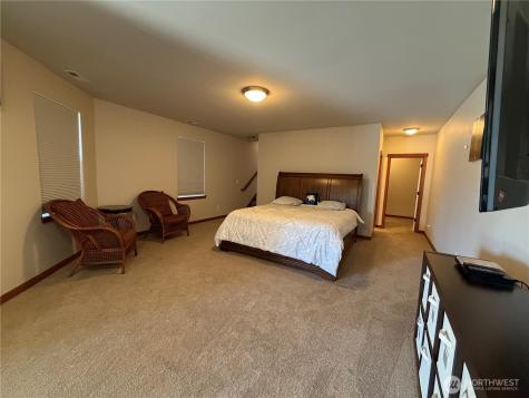 8212 72nd Place NE Marysville WA 98270