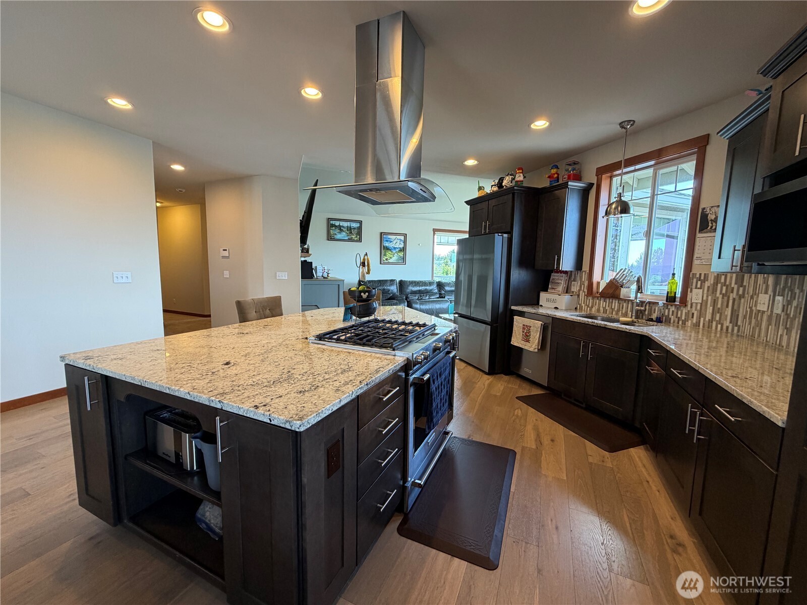 8212 72nd Place NE Marysville WA 98270
