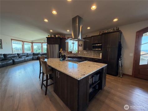 8212 72nd Place NE Marysville WA 98270