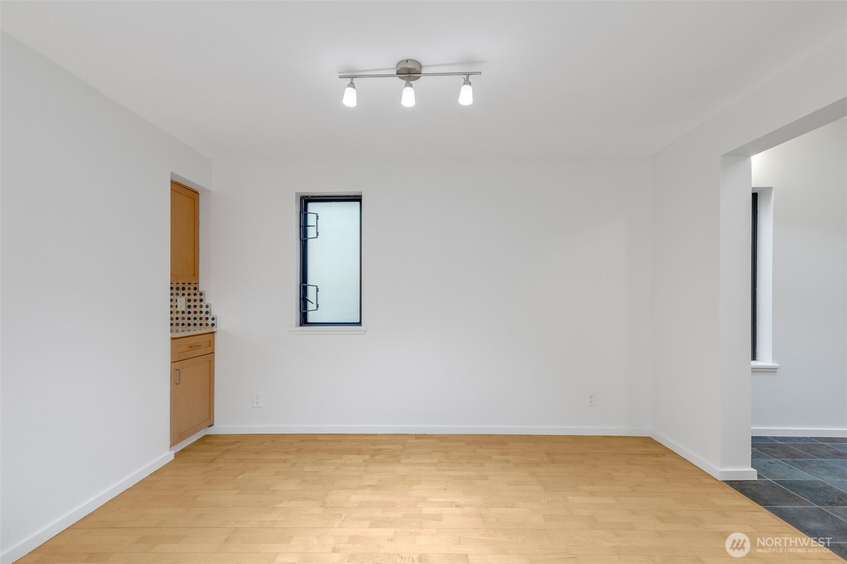 2048 13th Avenue W Seattle WA 98119