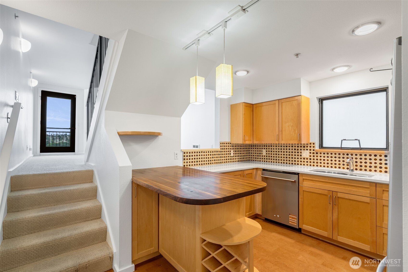 2048 13th Avenue W Seattle WA 98119