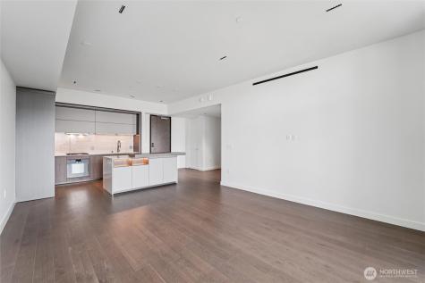 838 Avenue Square NE Bellevue WA 98004