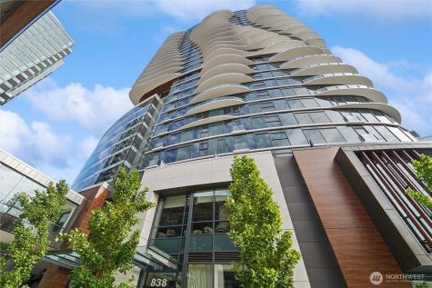 838 Avenue Square NE Bellevue WA 98004