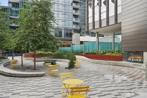 838 Avenue Square NE Bellevue WA 98004