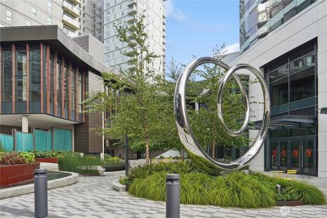 838 Avenue Square NE Bellevue WA 98004