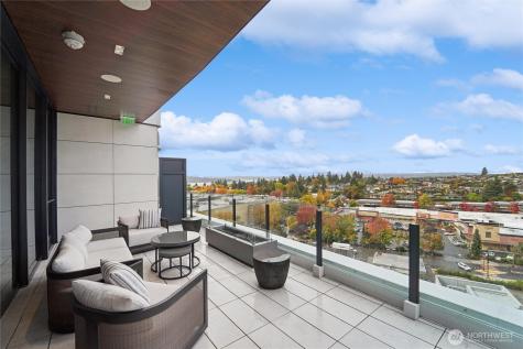 838 Avenue Square NE Bellevue WA 98004