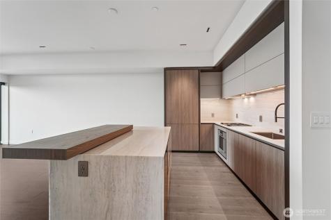 838 Avenue Square NE Bellevue WA 98004