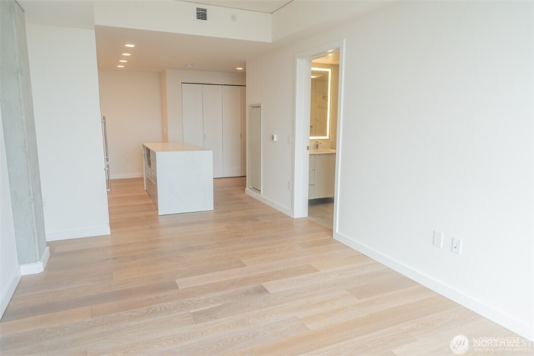 450 S Main Street Seattle WA 98104
