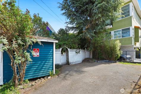 137 23 Avenue E Seattle WA 98112